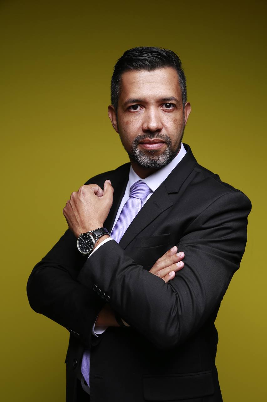 Dr. André Sacramento, advogado